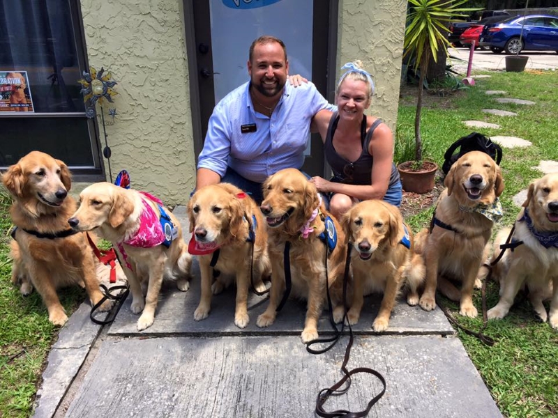 Cães Enviados para Confortar e Dar Esperança aos Sobreviventes de Orlando