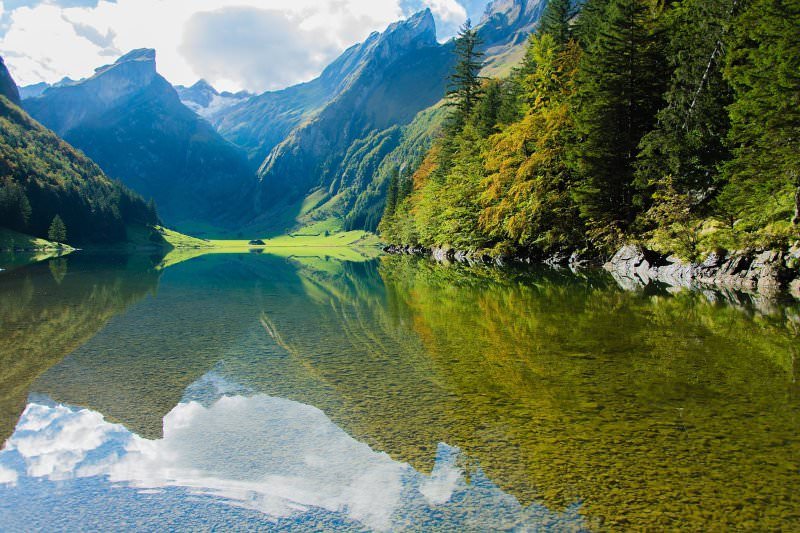 Até as montanhas remotas da Suíça estão poluídas com plástico, revela estudo