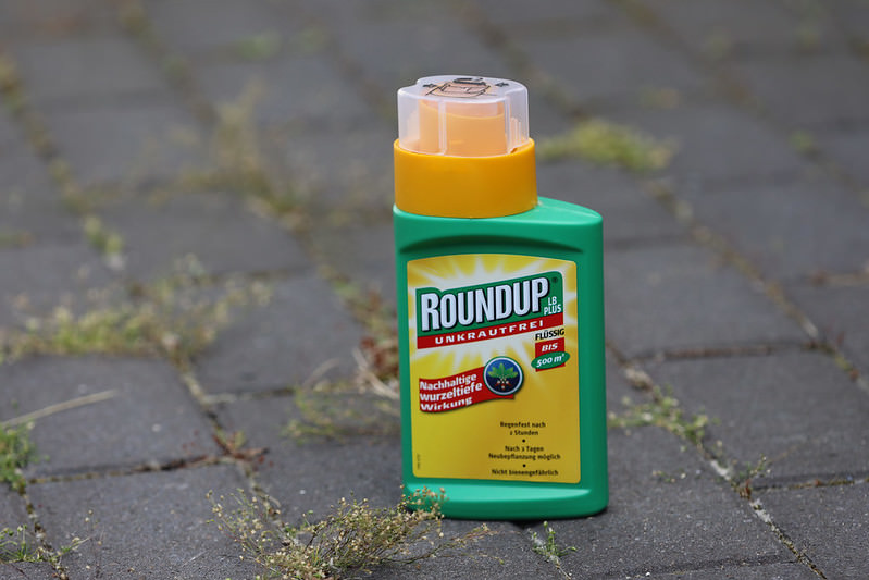 Embalagem do herbicida Roundup