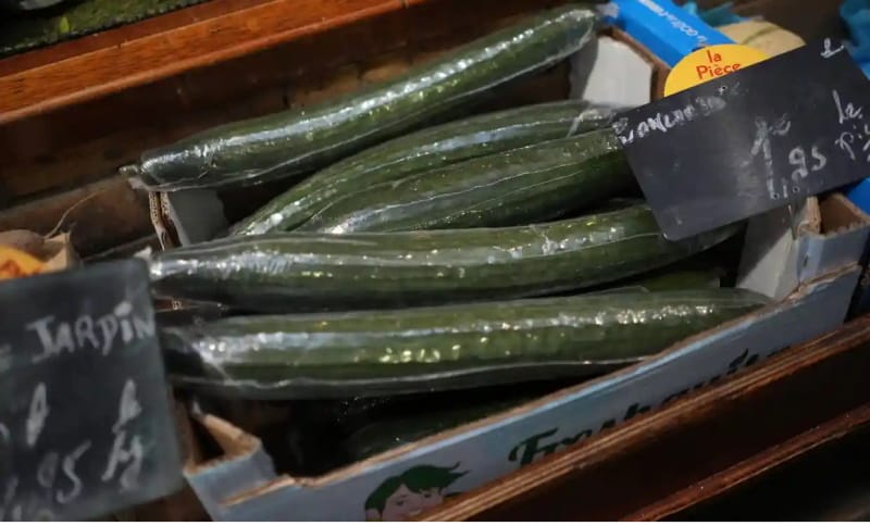 França proíbe embalagens de plástico para fruta e legumes