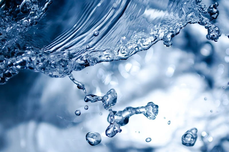 ChatGPT consome 500 mililitros de água por cada 10 a 50 pesquisas