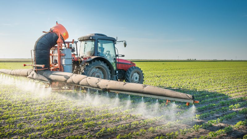 Bruxelas desiste da lei que ia levar à redução do uso de pesticidas